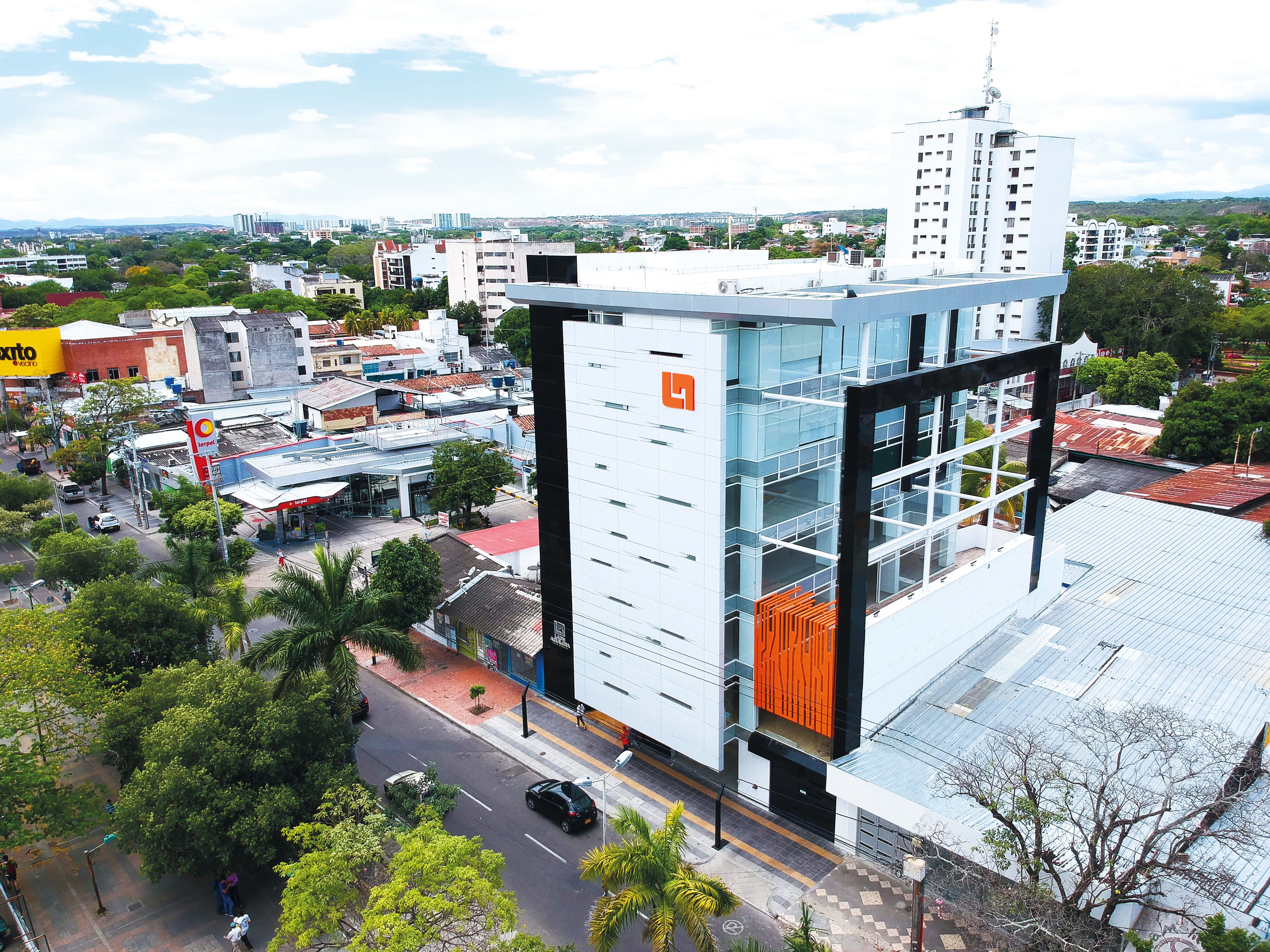 León Aguilera Centro de Negocios